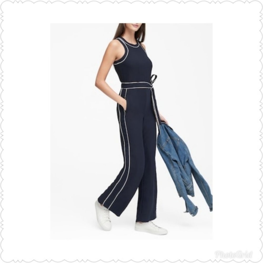 *NWT* Banana Republic navy & white jumpsuit size 2
